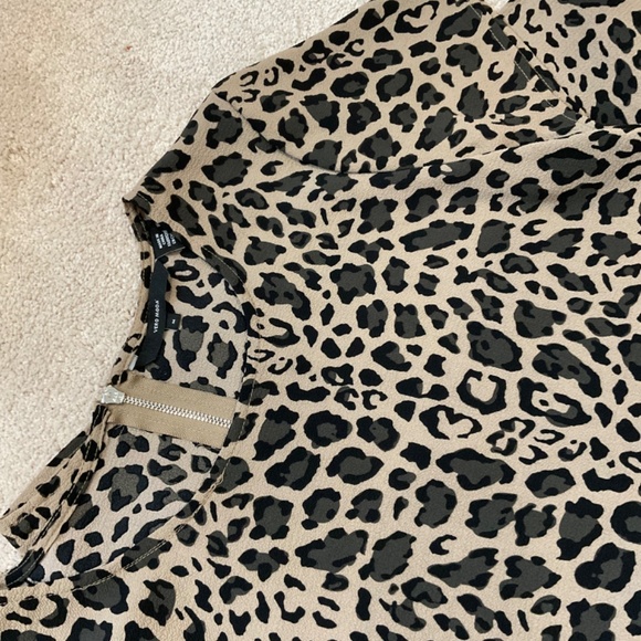 Blouse - Picture 2 of 3